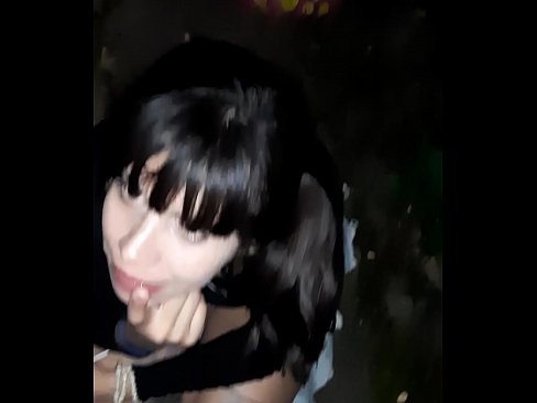 ❤️ Na rua, o pénis inchado em troca de doces ️❌ Porno russo em pt.tusar.top ❌❤